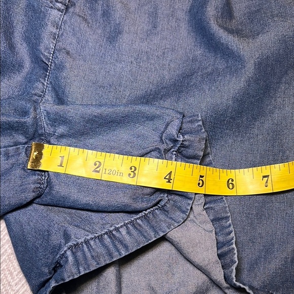 RW&CO High-Waisted 100% Lyocell Blue Shorts with Paper-Bag Waist. Size 6 - Picture 8 of 10